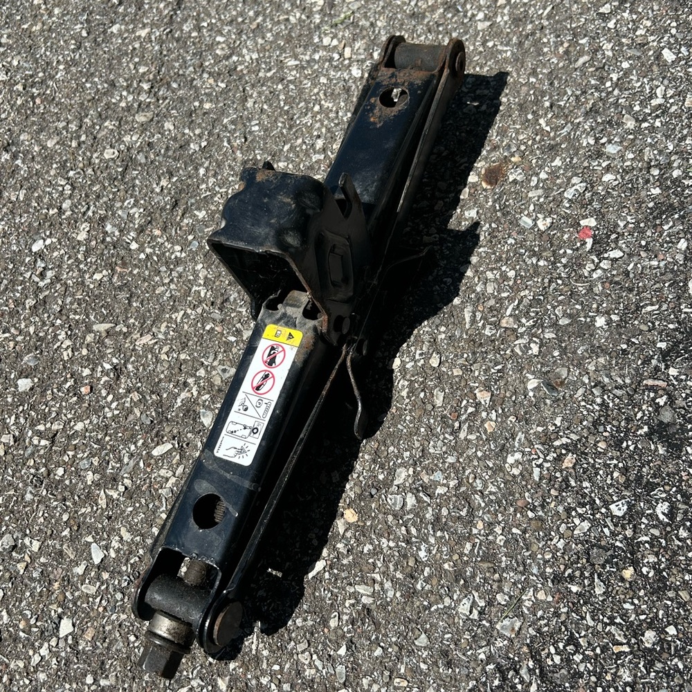 Car Scissor Jack